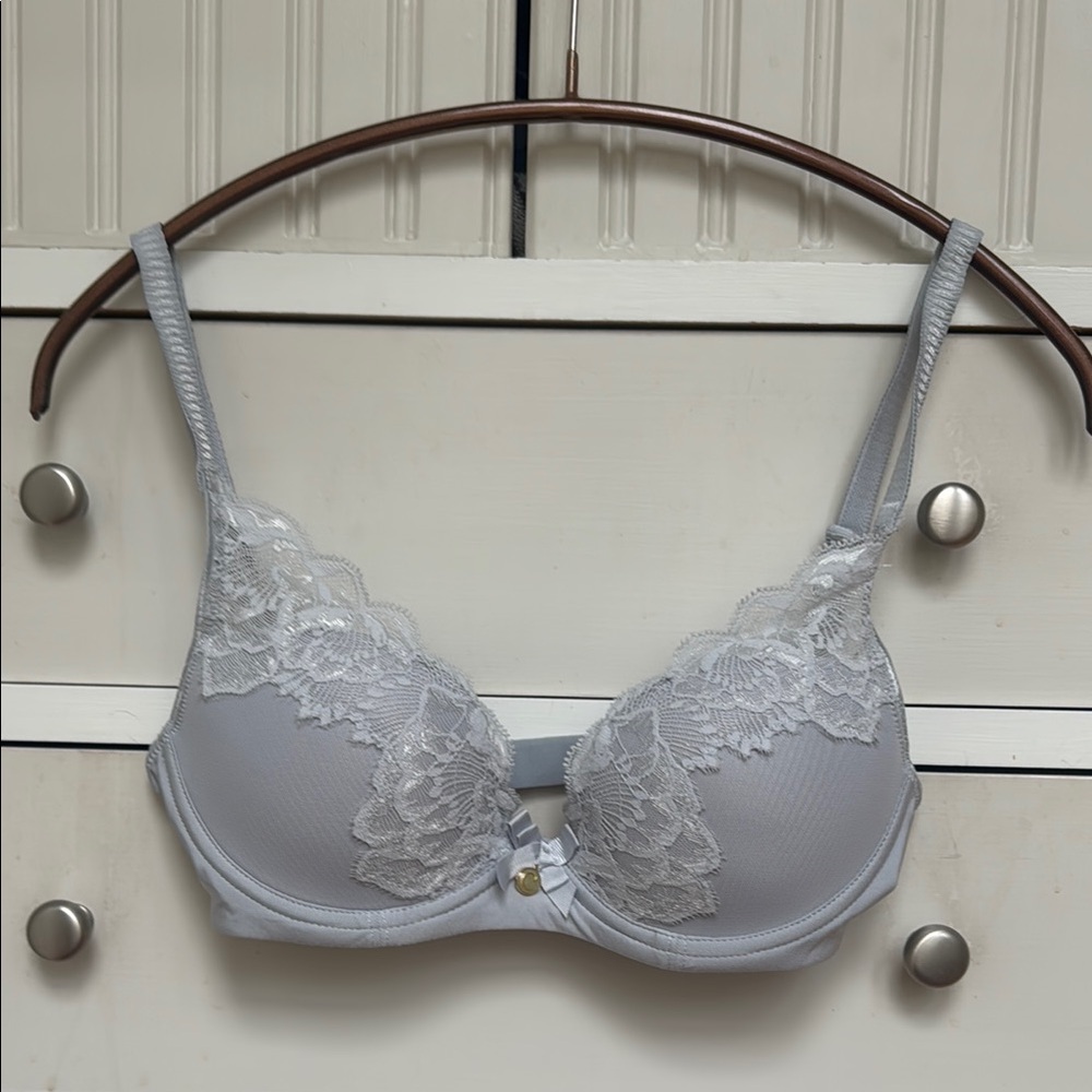 CHANTELLE Orangerie Lace Plunge Bra Light Grey 30D